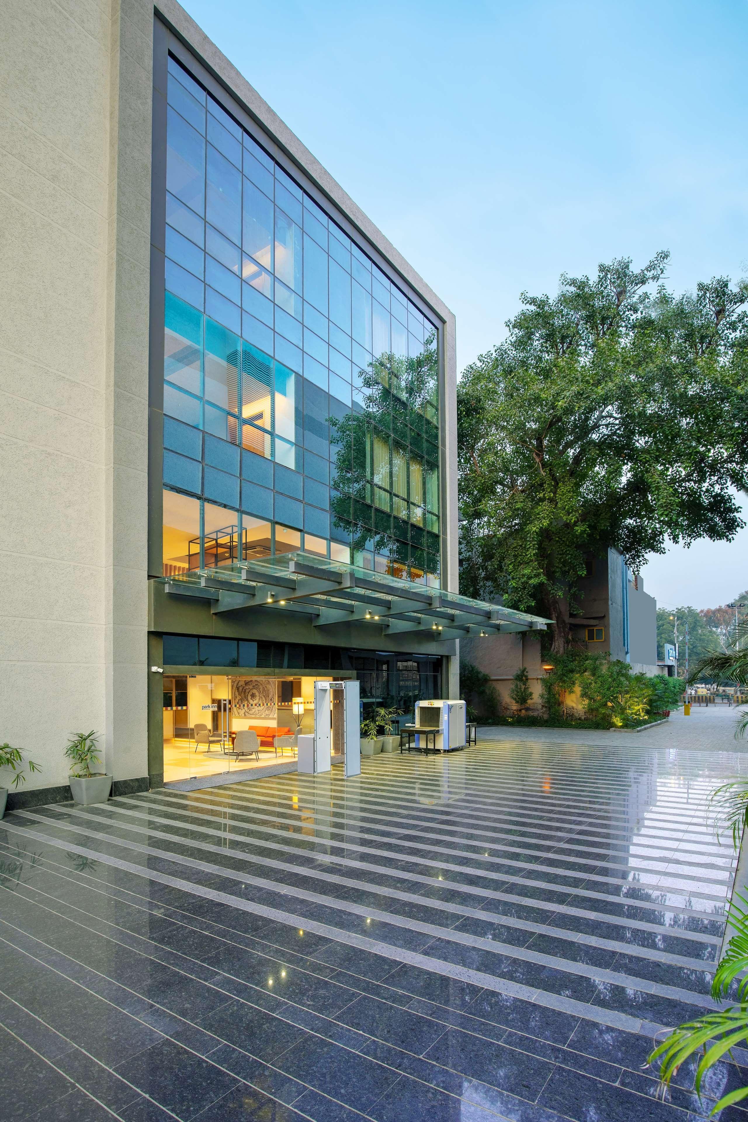 Park Inn By Radisson Gwalior Exterior foto
